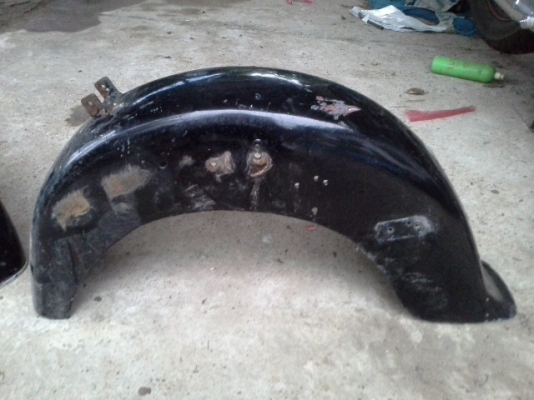 ขายบังโคลน หน้า-หลัง และเบาะ ไว้สำหรับแต่งชอปเปอร์ แนวฮาเล่