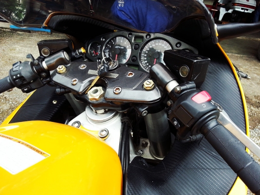 ขายและรับแลกคับ hayabusa ปี 2000 สรรสามิต spec. canada ขายและรับแลกคับ hayabusa ปี 2000 สรรสามิต spec. canada