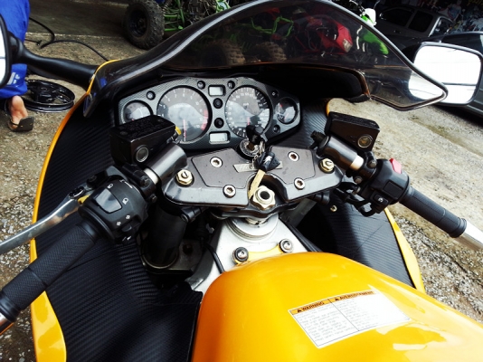 ขายและรับแลกคับ hayabusa ปี 2000 สรรสามิต spec. canada ขายและรับแลกคับ hayabusa ปี 2000 สรรสามิต spec. canada