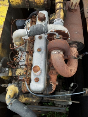 ขายด่วน   PC  200-3   รถใช้ได้ดีตักทรายวันละ60-100   เที่ยวต่อวัน  หรือแยกขายอะไหล่จะเอาตรงไหนบอกมา