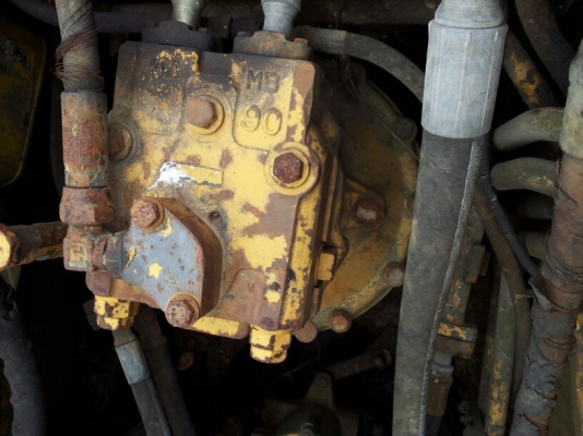 ขายด่วน   PC  200-3   รถใช้ได้ดีตักทรายวันละ60-100   เที่ยวต่อวัน  หรือแยกขายอะไหล่จะเอาตรงไหนบอกมา