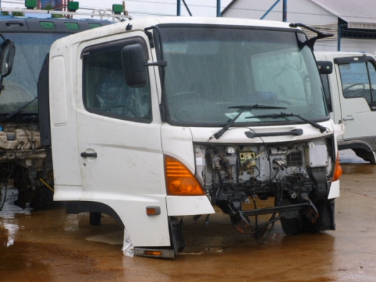 แสงฟ้าเต้นรถ////ขายหัวเก๋งเก่าญี่ปุ่น HINO-MEGA มีแค๊ป สภาพสวย