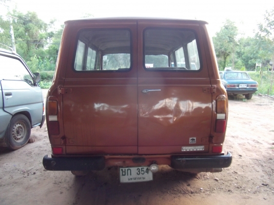 ตู้ ford transit