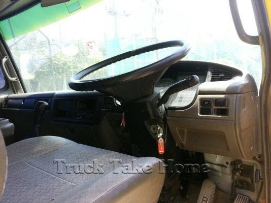 Nissan รถ 6 ล้อ โม่ปูน Nissan รถ 6 ล้อ โม่ปูน