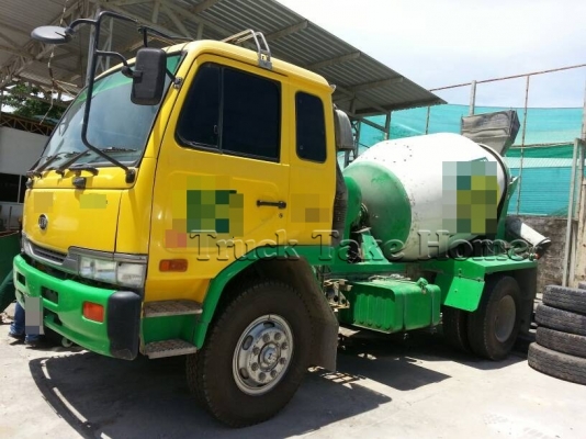 Nissan รถ 6 ล้อ โม่ปูน Nissan รถ 6 ล้อ โม่ปูน