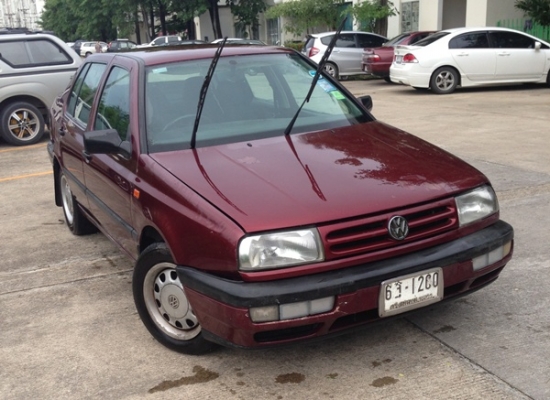 พร้อมใช้งาน น้ำมัน+LPG สียังสวยอยู่ ล้อแม็กยางใหม่ เอกสารครบพร้อมโอน