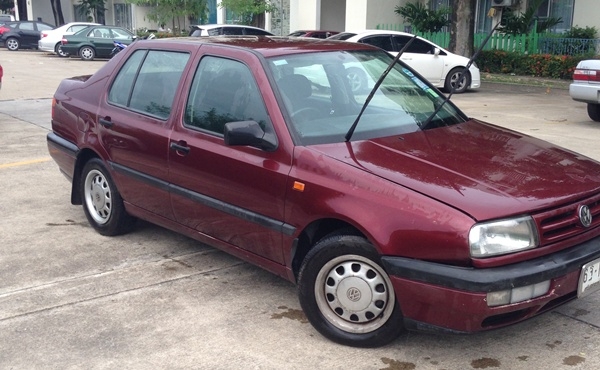 พร้อมใช้งาน น้ำมัน+LPG สียังสวยอยู่ ล้อแม็กยางใหม่ เอกสารครบพร้อมโอน