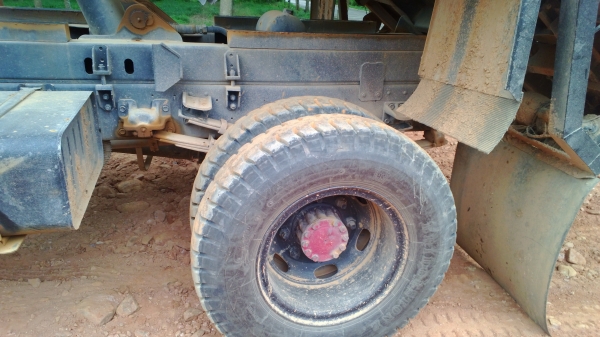 6ล้อดั้มFTR33F2 4 ยูโร2ยาง900-20ดอกเต็ม ใช้มือเดียว  รถปลายปี*48สวย เดิมๆ