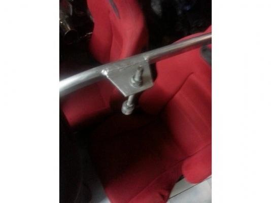 ---- ขาย ---- ค้ำโช๊ค VOLVO รุ่น 8 / s,v70 P1 เป็นของเก่าญี่ปุ่น