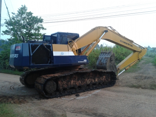 ขาย KOMATSU PC 200-5 เอกสารเล่มทะเบียน แอร์พร้อมครับ ขาย KOMATSU PC 200-5 เอกสารเล่มทะเบียน แอร์พร้อมครับ