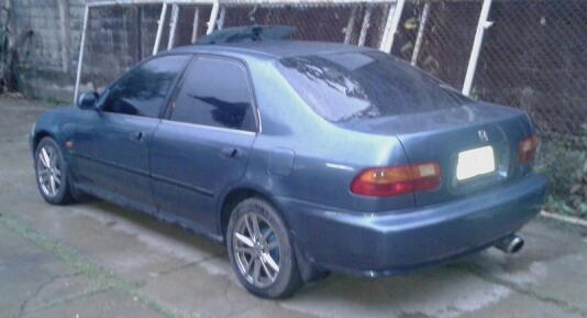 ด่วน..Civic4ประตูเครื่องสมบูรณ์เกียร์M/TหลังคาSUNROOFแม็กVIP.15"(พร้อมขับส่ง)