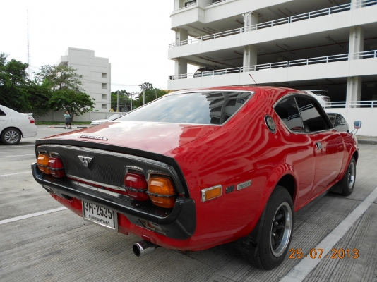 ลองชมดูก่อนครับ Mazda 929 หน้ายักษ์ 2 ประตู ลองชมดูก่อนครับ Mazda 929 หน้ายักษ์ 2 ประตู