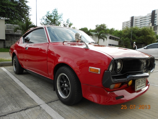 ลองชมดูก่อนครับ Mazda 929 หน้ายักษ์ 2 ประตู ลองชมดูก่อนครับ Mazda 929 หน้ายักษ์ 2 ประตู