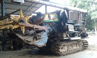 รถเกี่ยวไทยเส็ง