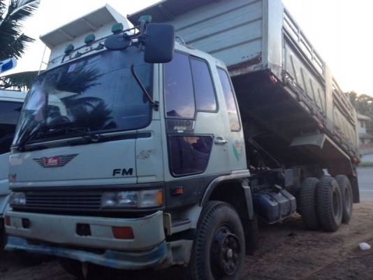 รถฮีโน่ 10 ล้อดั้ม FM3M 240 แรงม้า  สนใจติดต่อ 081 - 6079515