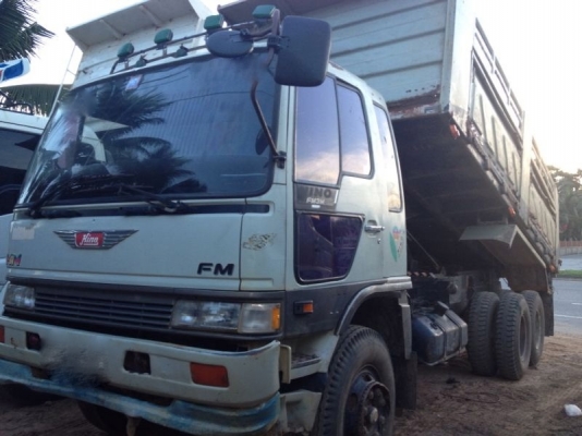 รถฮีโน่ 10 ล้อดั้ม FM3M 240 แรงม้า  สนใจติดต่อ 081 - 6079515