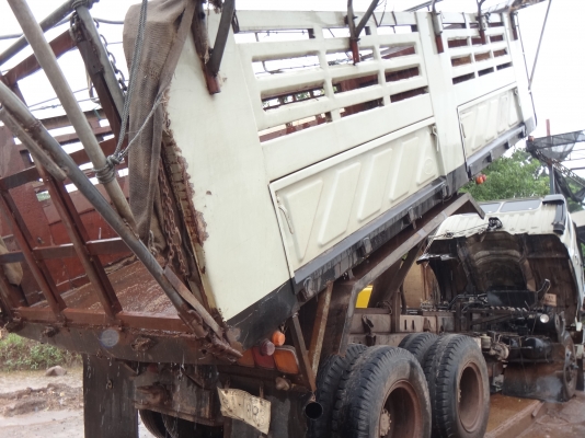 ขายด่วน รถสิบล้อสองเพลาดัมพ์  HINO  FM  3M  กระบะสามมิตร  พร้อมใช้งาน