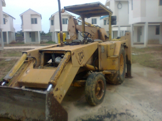 รถjcbหน้าตัก หลังขุด รถjcbหน้าตัก หลังขุด