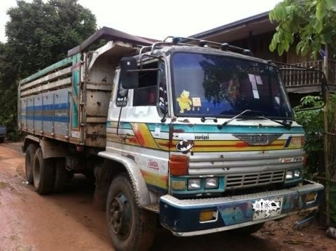 HINO F18 - 185 HP HO7C สิบล้อดั๊มพ์ 2 เพลา กระบะดั๊มพ์มิเนียม 12 ตันสภาพสวย เครื่องเดิมๆเกียร์ HO แห้งดีแรงดีไม่มีเยิ้ม หัวเก๋งบางๆเดิมๆดีมากครับภายในเก๋งคอนโซลสวย พวงมาลัยเพาเวอร์ ระบบเบรคทริ๊ปฟี้ ช่วงล่างคัชซีสวยไม่มีแตกไม่มีบวม ยางสภาพดี 70\% พร้อมบรรทุ HINO F18 - 185 HP HO7C สิบล้อดั๊มพ์ 2 เพลา กระบะดั๊มพ์มิเนียม 12 ตันสภาพสวย เครื่องเดิมๆเกียร์ HO แห้งดีแรงดีไม่มีเยิ้ม หัวเก๋งบางๆเดิมๆดีมากครับภายในเก๋งคอนโซลสวย พวงมาลัยเพาเวอร์ ระบบเบรคทริ๊ปฟี้ ช่วงล่างคัชซีสวยไม่มีแตกไม่มีบวม ยางสภาพดี 70\% พร้อมบรรทุ