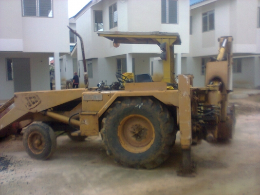 รถjcbหน้าตัก หลังขุด