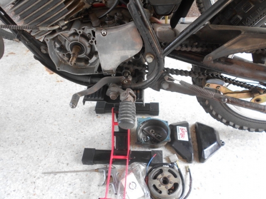 ขาย YAMAHA DT125 โช๊คคู่ ราคา 55,000.- โอนพร้อมส่ง