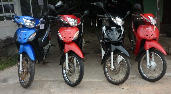 ขาย เวฟ 100สามคัน 110i 1คัน ขายสี่คันๆละ 16900 บาท