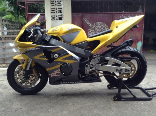 ขาย(แลก-เทิร์น)CBR954ตัวสนาม ปี2003กุญแจชิบ หัวฉีด ไมค์ดิจิตอล อินวอย+สพมแท้ๆ ของแต่งตามรูปเครื่องฟิตไม่มีเย้มสภาพจบแรงโครตๆ