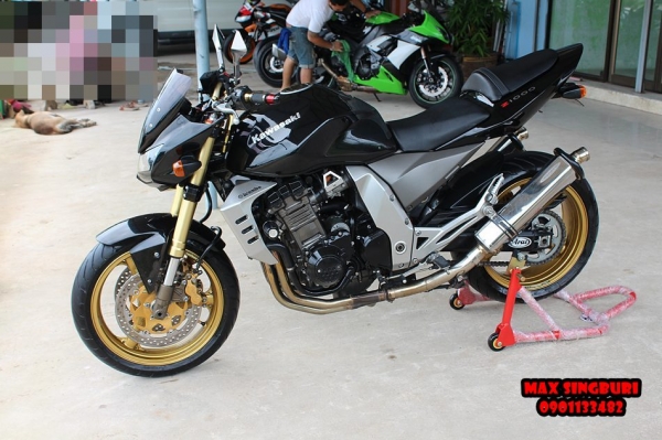 แม็กสิงห์บุรี//KAWASAKI Z1000 ปี2006 สภาพดี ของแต่งแน่นๆ อินวอย+สรรพาสมิตร 215000 ด่วน