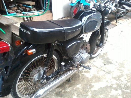 มีรุ่นใดมาแลก C 200 ได้ครับ