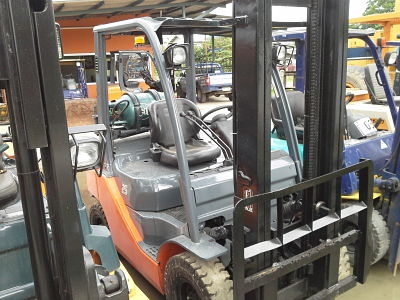 TOYOTA 8FG25 ขนาด2.5ตัน เบนซิล4Y เสา4ม. ออร์โต้