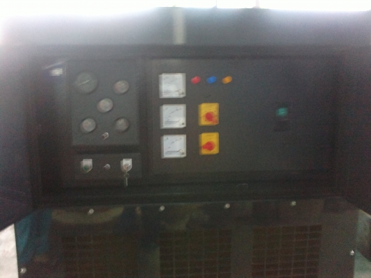 ขายเครื่องปั่นไฟ ขมิ้น  6CP 200 KVA. SETนอก