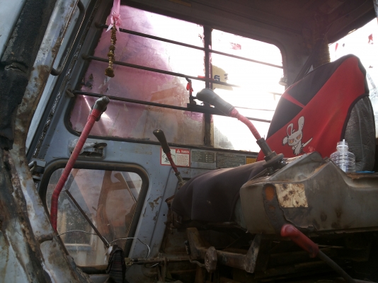 ด่วนหลุดมัดจำ &iexcl;฿!! EX200-2 เครื่องแร้งๆ พร้อมเมกาปั้ม