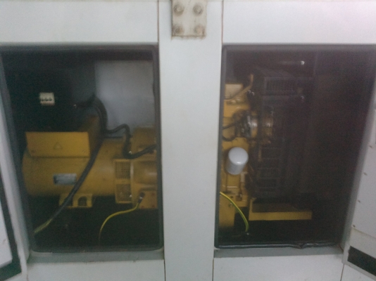 ขายเครื่องปั่นไฟ ยี่ห้อ จอห์นเดียร์ 30 KVA. SETนอก