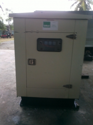 ขายเครื่องปั่นไฟ ยี่ห้อ จอห์นเดียร์ 100 KVA. SETนอก