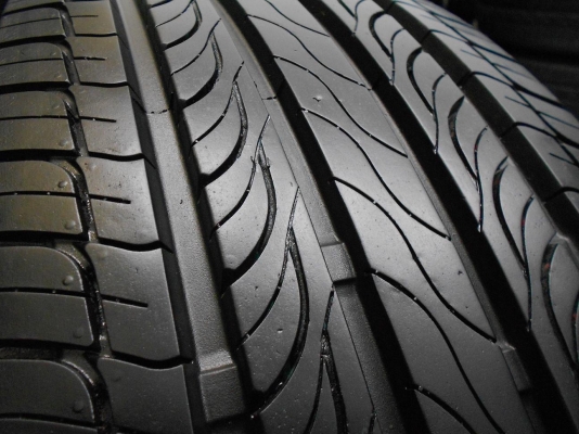 ขายยาง Maxxis H/P Bravo 600 265/70/16 ปี 13/ใส่,ถ่วงฟรีค่ะ ขายยาง Maxxis H/P Bravo 600 265/70/16 ปี 13/ใส่,ถ่วงฟรีค่ะ