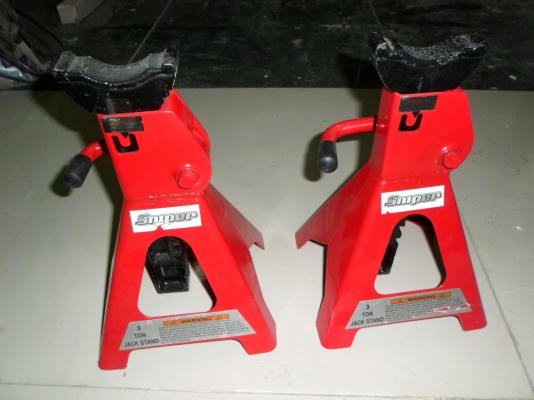 แม่แรง 3 ตัน, 4 ขา3 ตัน,อุปกรณ์หนุนล้อ รถเข็นเข้าใต้เครื่อง