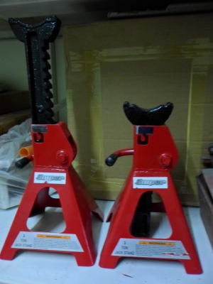 แม่แรง 3 ตัน, 4 ขา3 ตัน,อุปกรณ์หนุนล้อ รถเข็นเข้าใต้เครื่อง