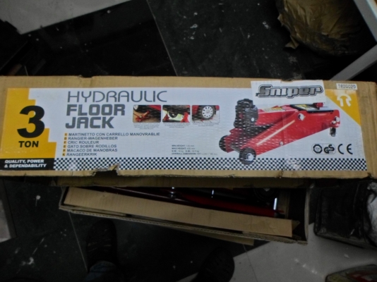 แม่แรง 3 ตัน, 4 ขา3 ตัน,อุปกรณ์หนุนล้อ รถเข็นเข้าใต้เครื่อง