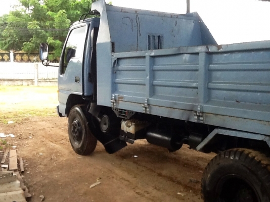 ขาย6ล้อสภาพสวยๆ ISUZU NPR120 NPR66LX5 S ฝาขาว ปี47 ขาย6ล้อสภาพสวยๆ ISUZU NPR120 NPR66LX5 S ฝาขาว ปี47