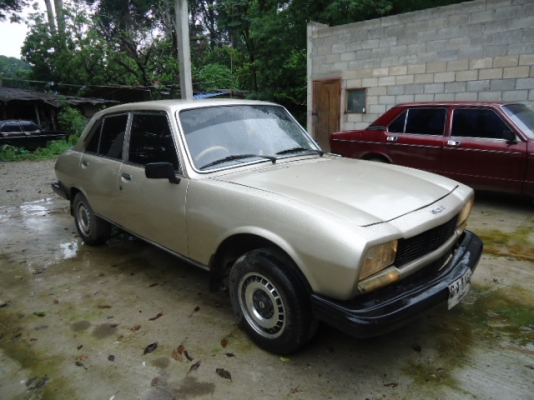 ขายรถเปอร์โยต์ 504 สภาพดี เปลี่ยนเครื่อง 3Y เครื่องเดินเรียบและเงียบ ติดแก๊สเรียบร้อยใช้ได้สองระบบ มี เอกสารพร้อมโอน และภาษีไม่ขาดต่อ สีทำใหม่สวยๆทั้งคัน ไม่มีผุ พร้อมวิ่งทางไกล ช่วงล่างนึ่มๆ หนึบๆ ดีมากขับทางไกลได้สบายๆ ขายในราคา 45,000.-บาท [/b