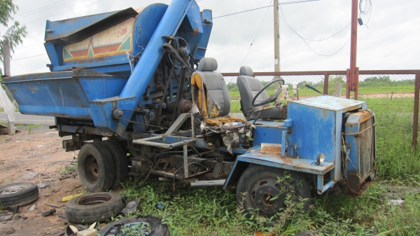 รถนวดข้าวเกษตรราคาถูก ก่อนชำแหละ เครื่องดี DQ 100