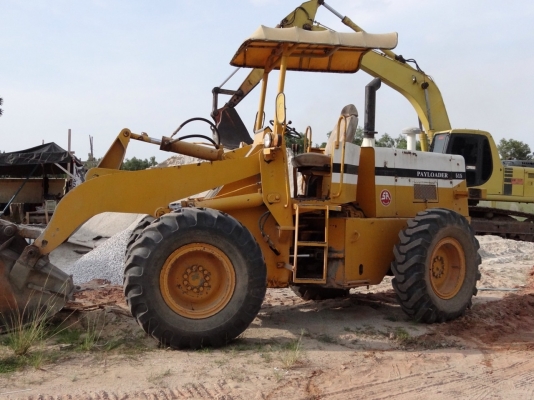 ขายด่วน!!!รถตัก 515..เอกสารซื้อขาย สภาพสวยพร้อมใช่งานค่ะ