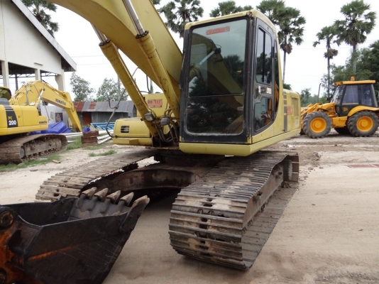 ขายด่วน!!! KOMATSU PC200-6 S/N..90,000 เอกสารเล่มทะเบียนสภาพสวยค่ะ