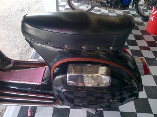 ขาย!!!เวสป้า150ccไฟกลม เครื่องเดิมแน่นๆ สต๊าทติดง่าย ใบซื้อขายพร้อม