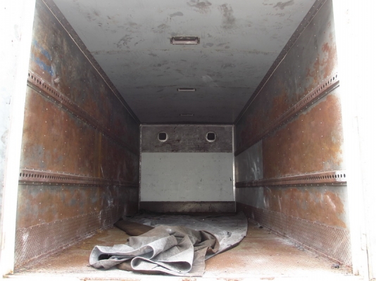 ขายตู้แห้งใส่รถ6ล้อ ประตู2บาน ยาว5เมตร สภาพดี ขายตู้แห้งใส่รถ6ล้อ ประตู2บาน ยาว5เมตร สภาพดี