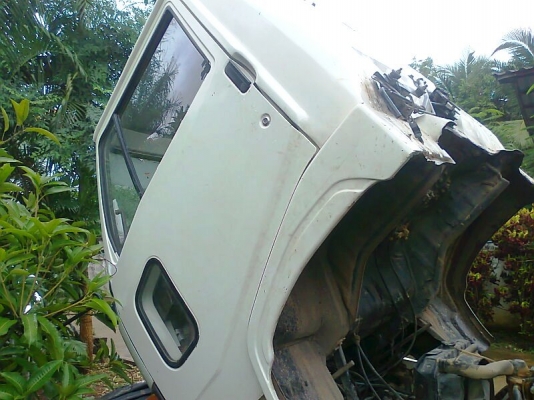 ขาย..รถหกล้อดั้ม HINO KM777 เครื่องดี คัสซีสวย มีเล่มทะเบียนครบ รถสวยจาก ลำปาง.