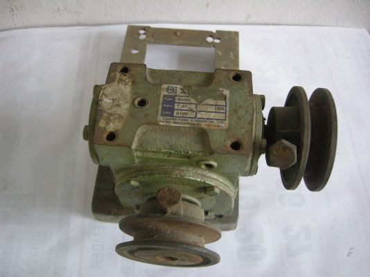 เกียร์ทด 1-40 TAIWAN พร้อมแท่น เกียร์ทด 1-40 TAIWAN พร้อมแท่น