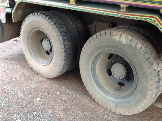 ขายด่วน Locky 195 ดั้ม2เพลาใหญ่ แคชชีสวยพร้อมใช้งานขอขายที่870000วางเงิน250000 งวด22xxx. X48