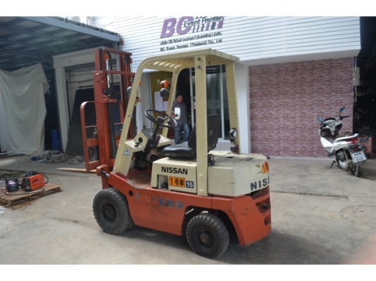 ขายรถโฟ๊คลิฟท์ 1.5 ตัน ยกสูง 3 เมตร ราคาเพียง 169000 บาท