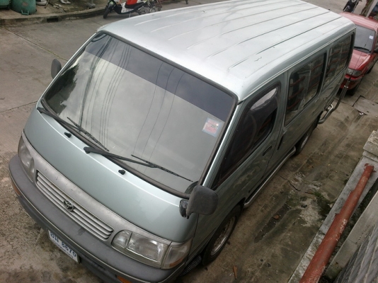 ขายรถตู้ Toyota Hiace หัวจรวดหลังคาเตี้ย ขายรถตู้ Toyota Hiace หัวจรวดหลังคาเตี้ย